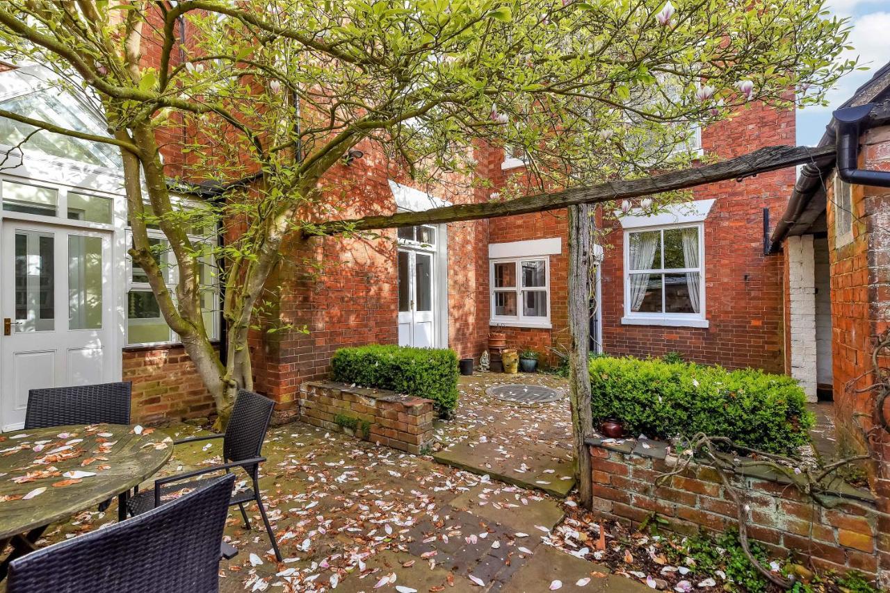 South Kilworth The Hollies B&B 외부 사진
